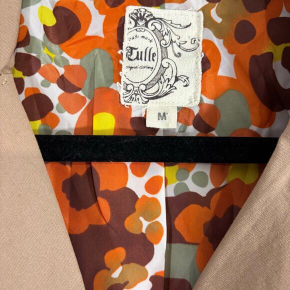 Tulle Tan Belted Trench Coat Medium with Retro Print Lining - Picture 5 of 5